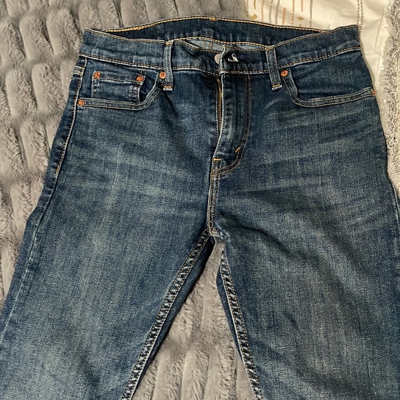 Almost new Levi’s. Never worn.  Tags were pulled off and tried on but too small. - Picture 4 of 6
